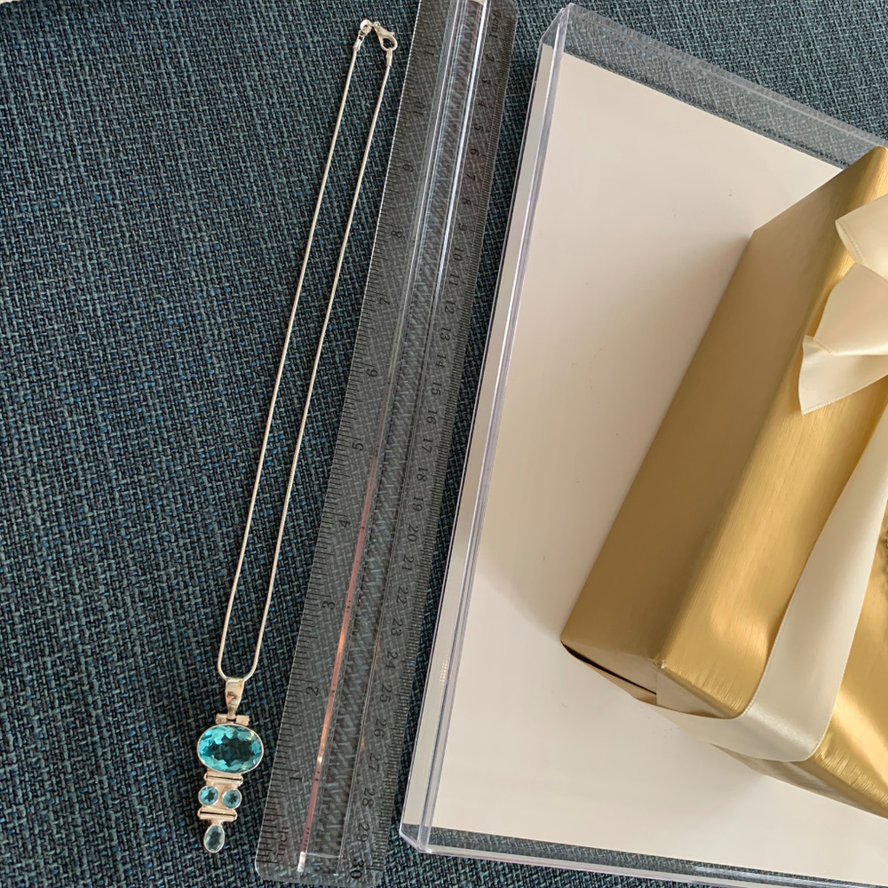Gorgeous Faceted Blue Topaz 925 Pendant and Chain - Picture 7 of 7